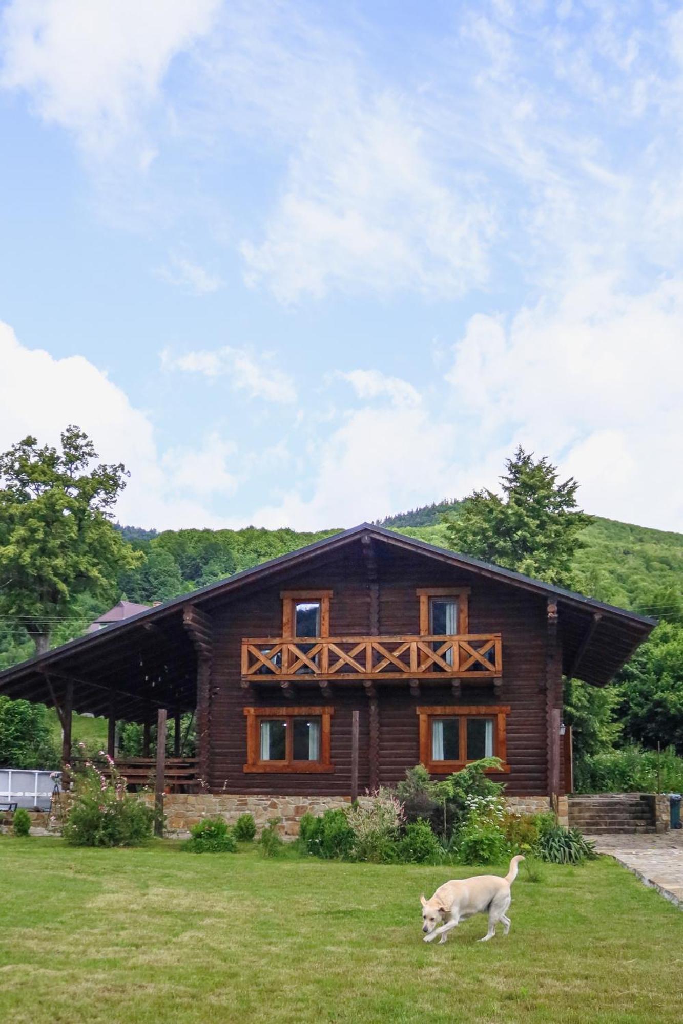 Сottage "Ksenija" Котедж "Ксенія" Skole Exteriör bild